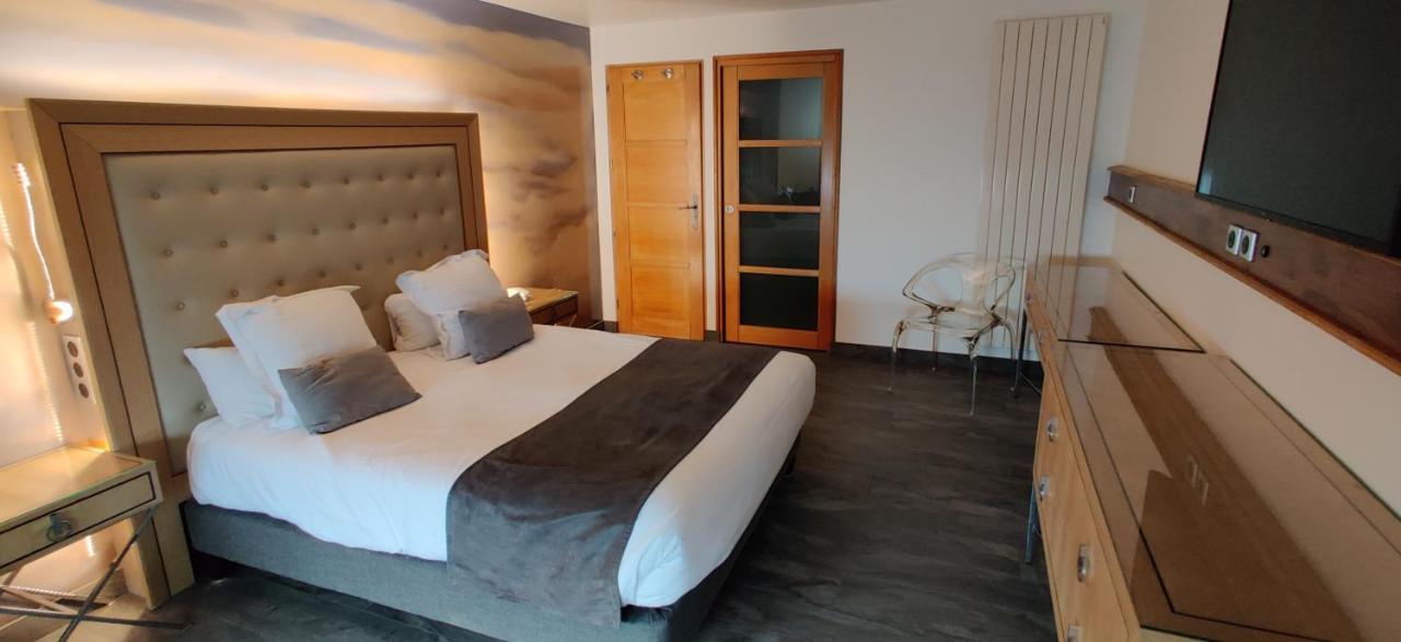 Hotel Et Spa Le Lion D'Or Pont-Évêque Εξωτερικό φωτογραφία