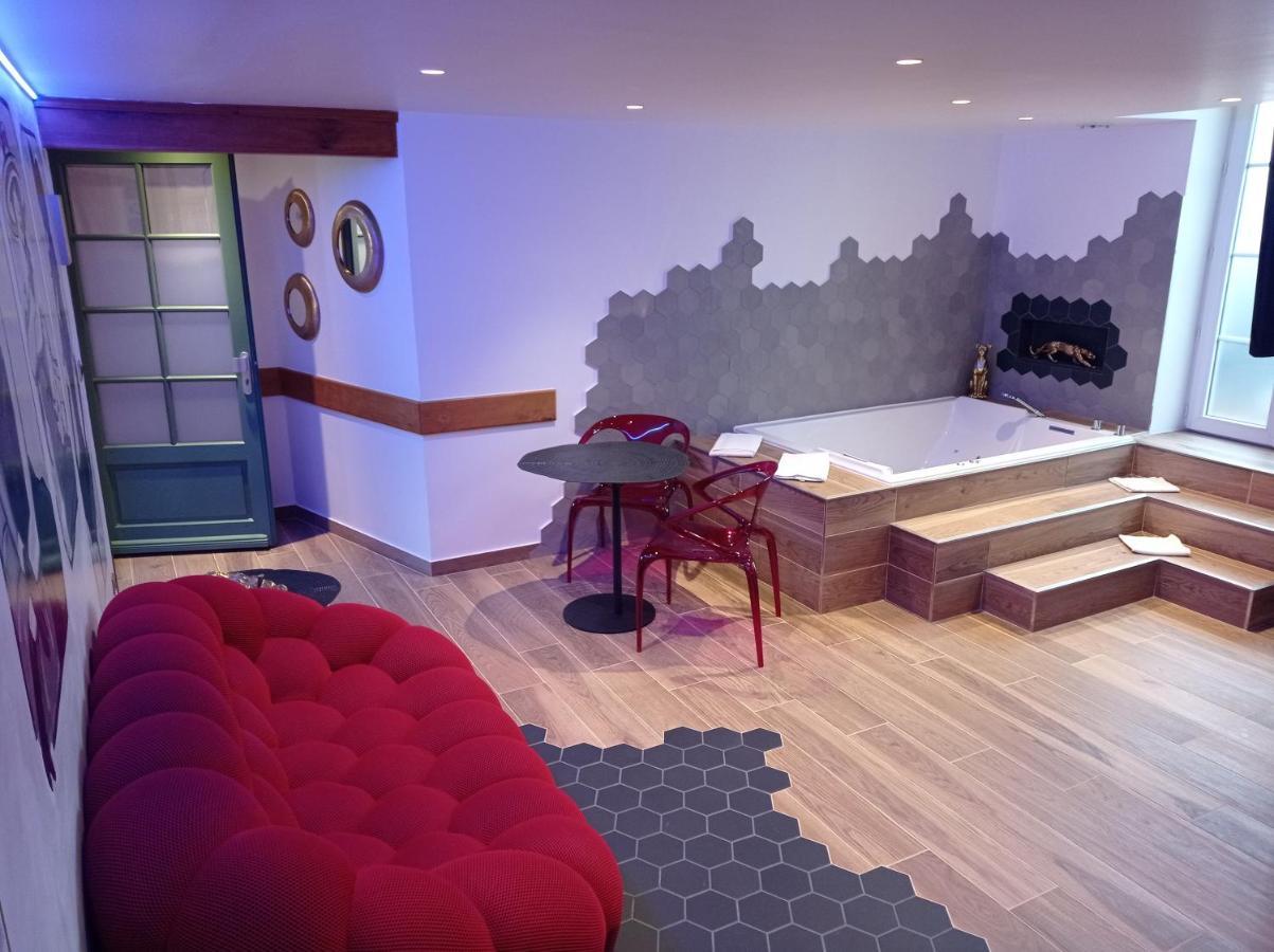 Hotel Et Spa Le Lion D'Or Pont-Évêque Εξωτερικό φωτογραφία