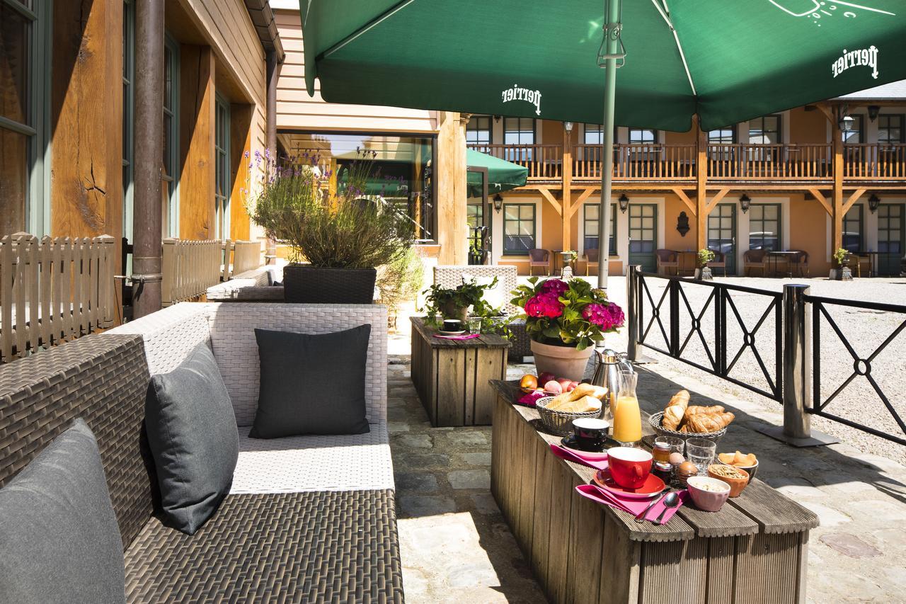 Hotel Et Spa Le Lion D'Or Pont-Évêque Εξωτερικό φωτογραφία