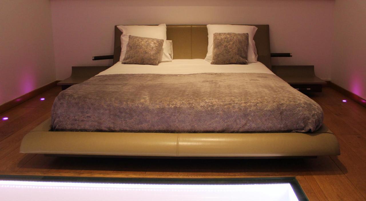 Hotel Et Spa Le Lion D'Or Pont-Évêque Εξωτερικό φωτογραφία