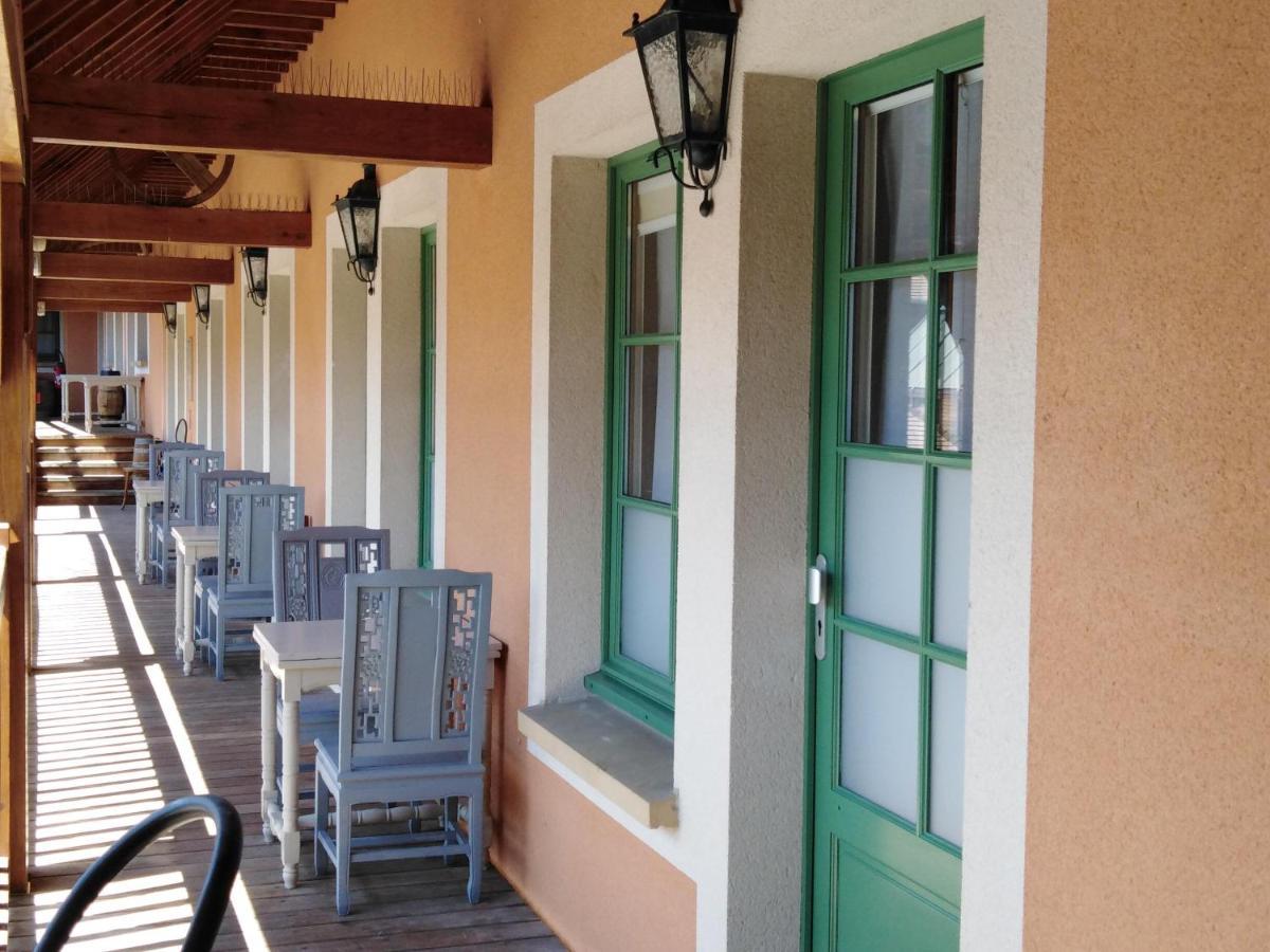 Hotel Et Spa Le Lion D'Or Pont-Évêque Εξωτερικό φωτογραφία